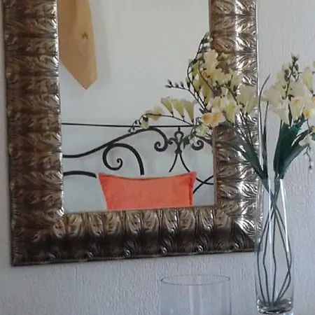 Saint George נאוס מרמרס